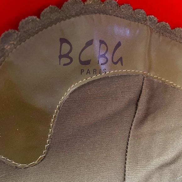 Vintage BCBG Mid-Calf Green Suede Wedge Boots With Zipper - Picture 6 of 15